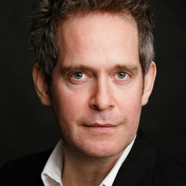 Tom Hollander