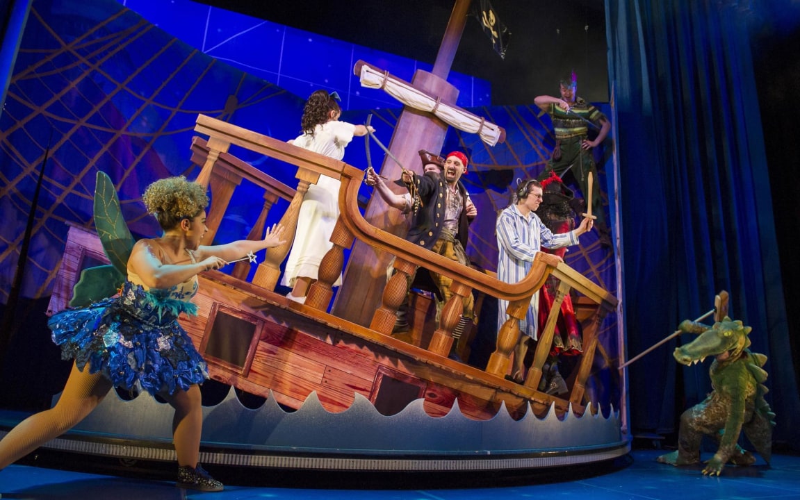 PETER PAN GOES WRONG Returns to West End