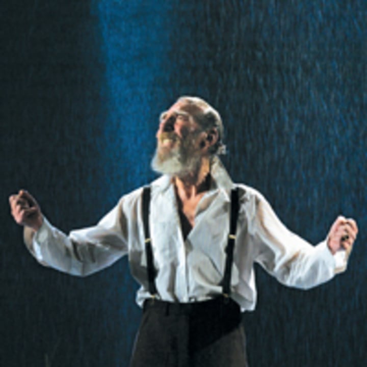KING LEAR Opens at Young Vic