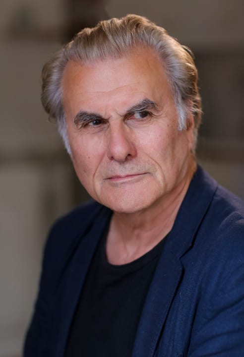 Oliver Cotton