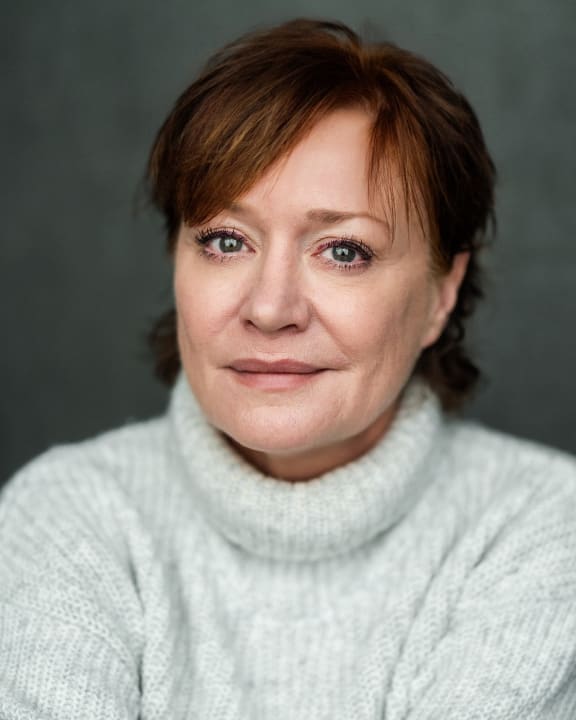 Laurie Brett