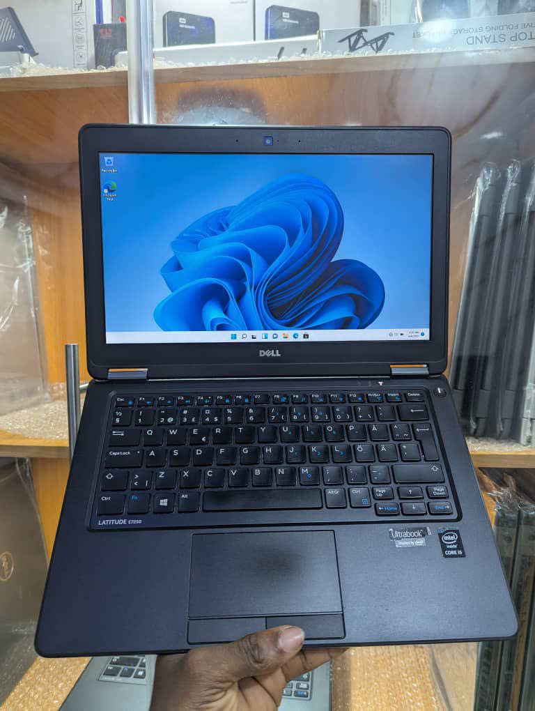Dell Latitude 7250