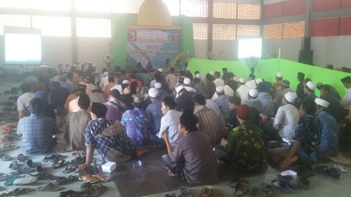 Berita Santri MA. Zainul Hasan Genggong Uji Publik Baca Kitab Kuning