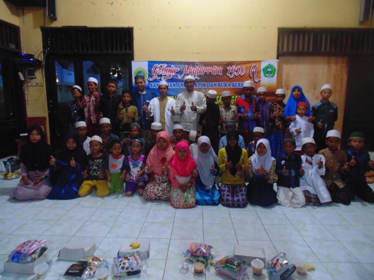 MA Zainul Hasan 1 Genggong, santuni 35 anak yatim