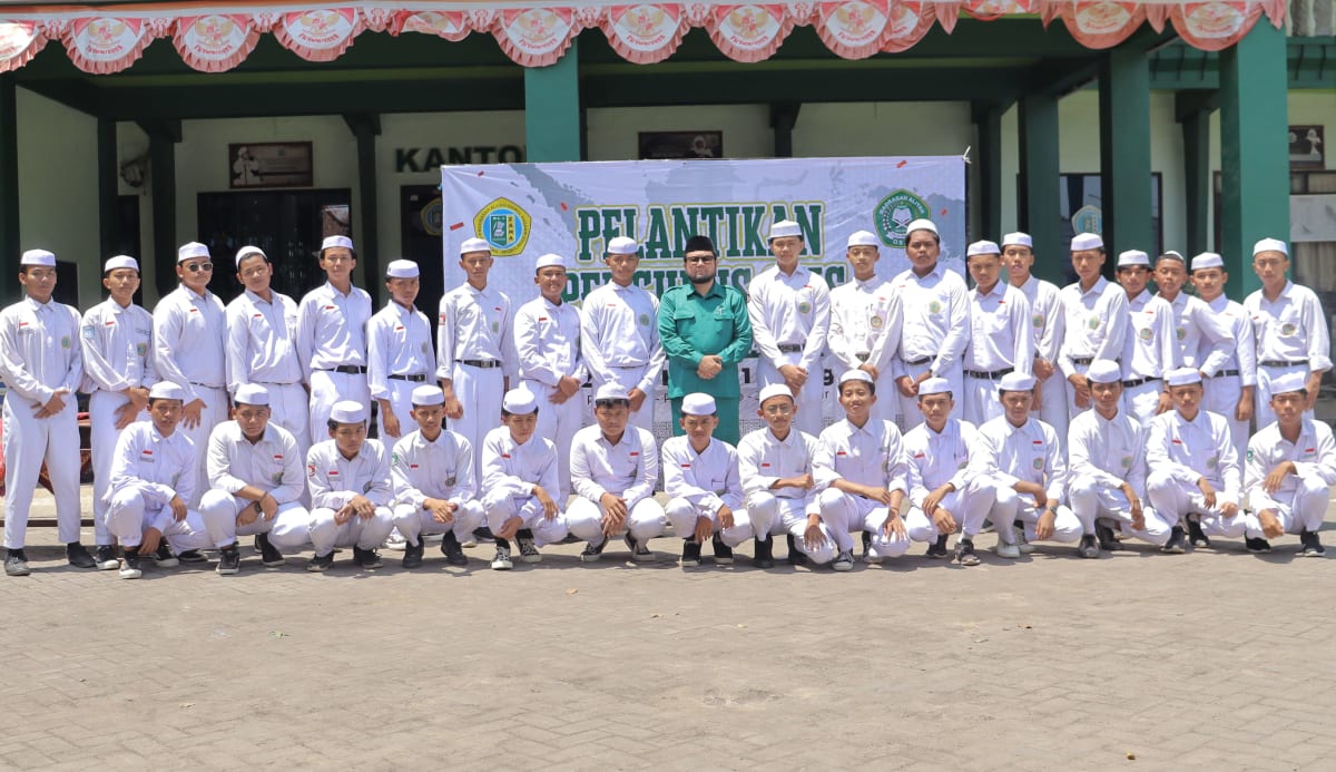 Pelantikan Pengurus OSIS MA Zainul Hasan 1 Genggong Sukses Digelar