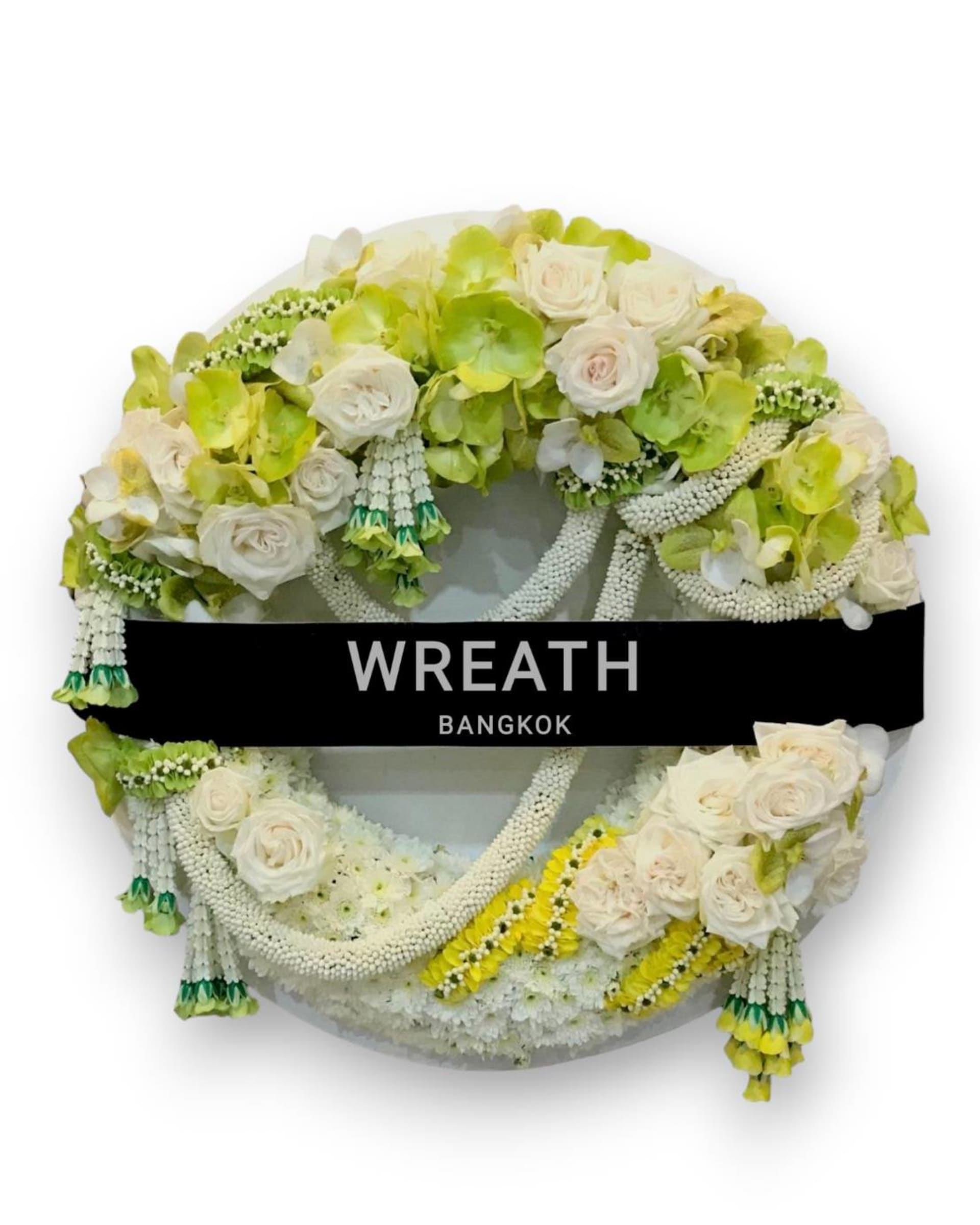 Premium Fresh Flower Wreath — White & Green