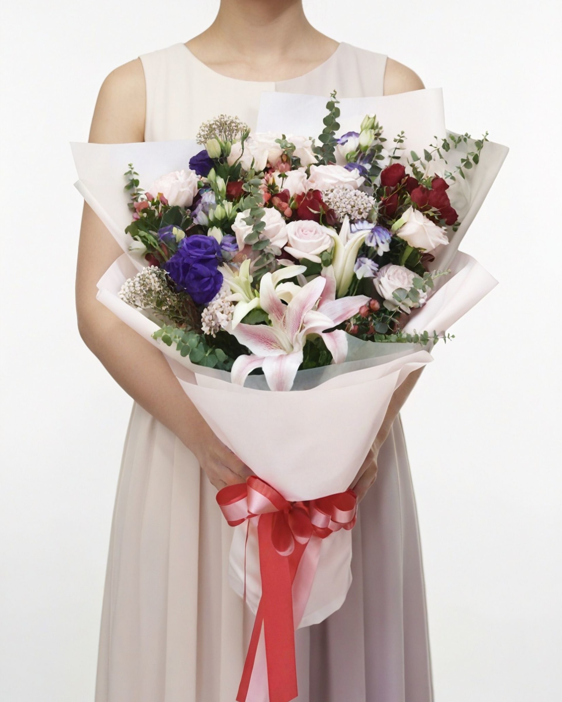 Grand Romance Mixed Lily & Rose Bouquet
