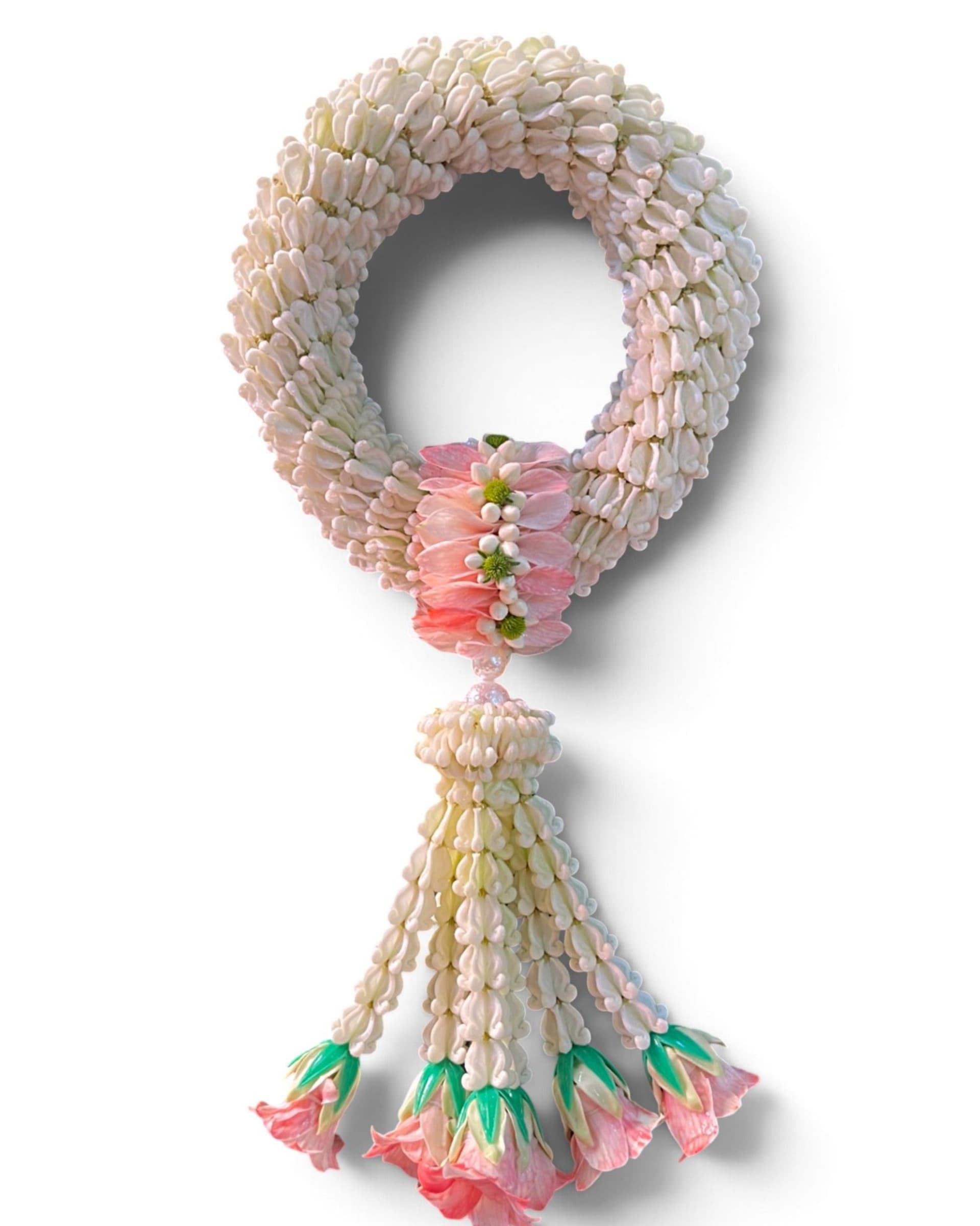 Thai Style Hand Garland — Fresh Flower Cream & Pastel Pink Handcrafted