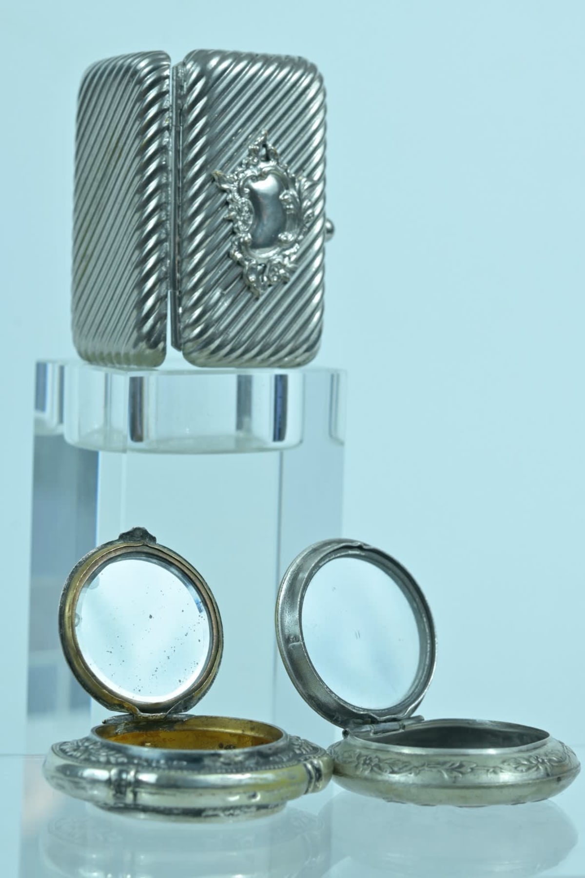 Ancienne boite pilulier Louis XVI argenté voyage féminin toilette allumette x 3 - Image 1