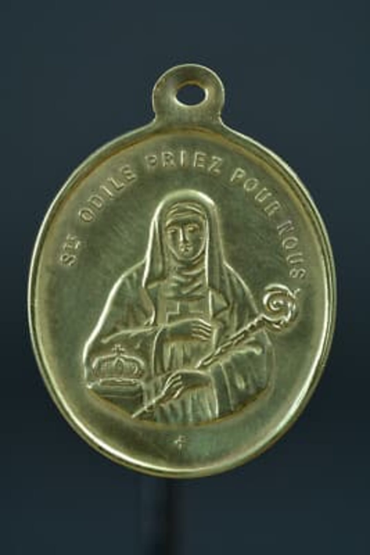 Antique bronze pendant religious medal St Odile patron saint of Alsace - Image 1