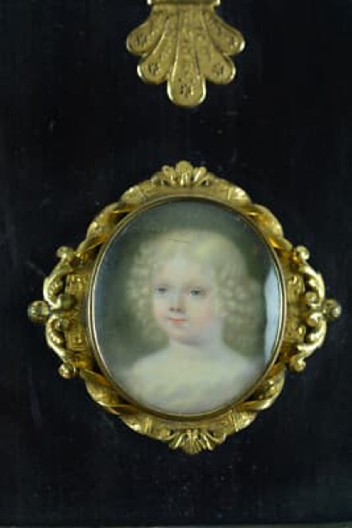Miniature tableau ancien portrait d'enfant fillette blonde nuage broche XVIIIe n°1 - Image 1
