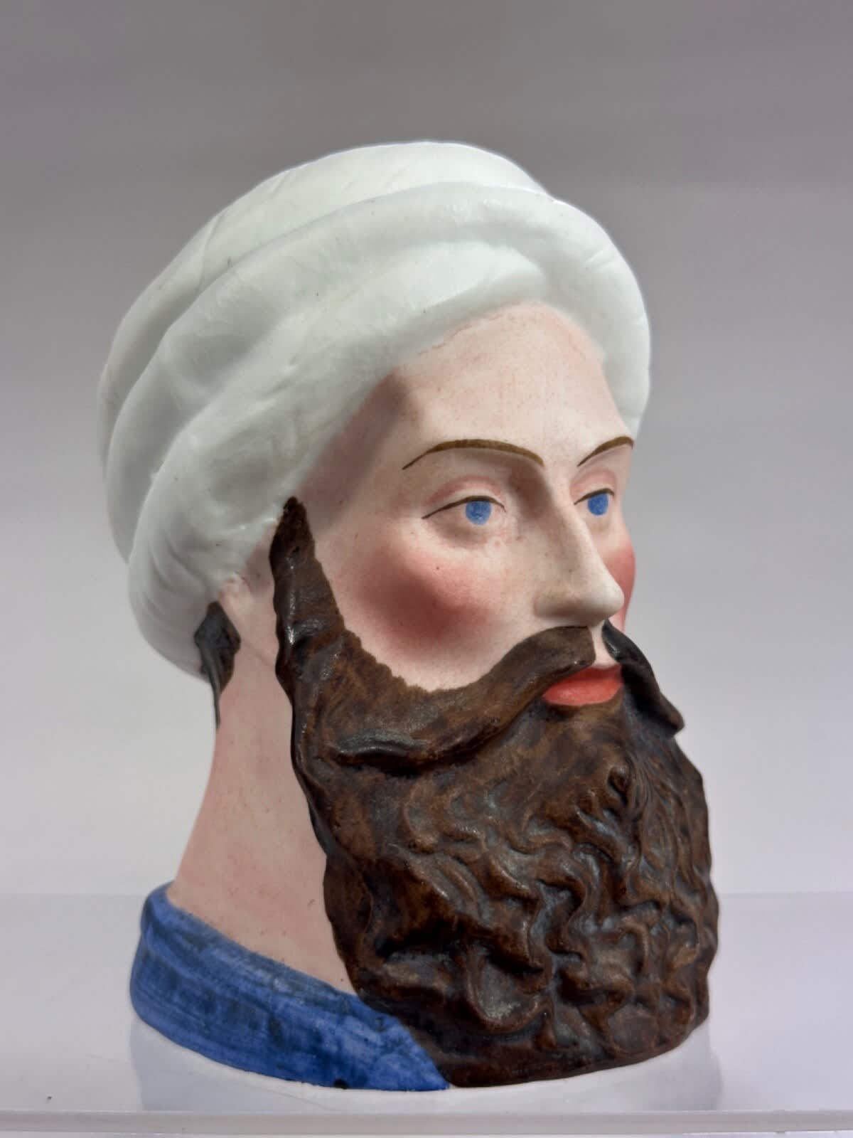 Ancienne boite en porcelaine à décor de personnage turban pot à tabac Saint-Sévres - Image 1