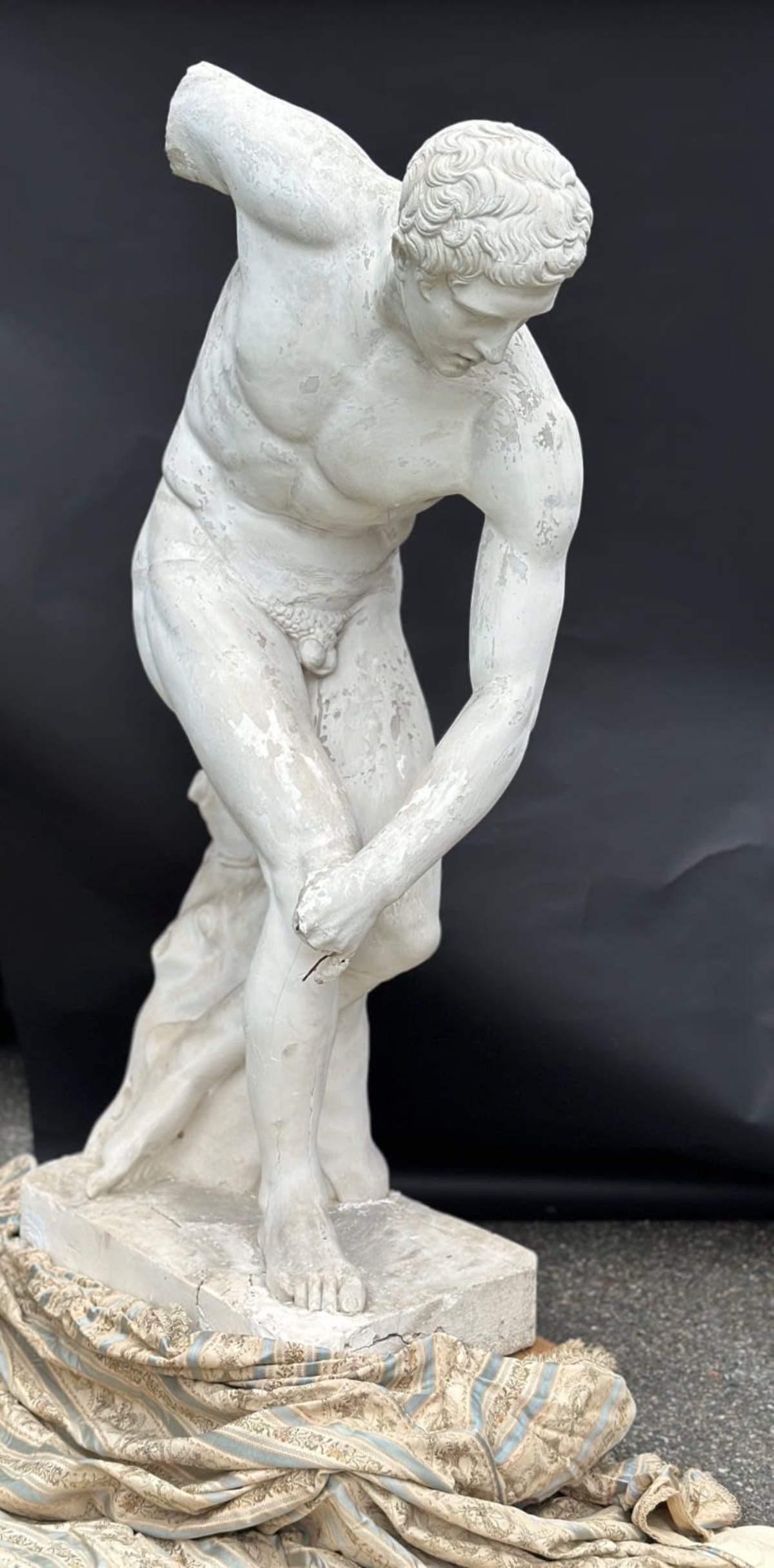 Grand discobole atelier sculpture plâtre décor antique 155cm XIXe Olympe Jeux - Image 1