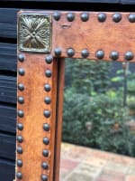 Ancien miroir glace vintage design Otto Schulz cuir clou laiton Boet scandinave - Miniature 10