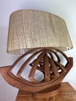 Ancienne lampe monumentale design vintage décorateur architecte bois mobile 1970 - Miniature 10