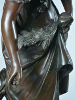 Grand bronze ancien portrait femme la fermière poussins Auguste Moreau XIXe 68 cm - Miniature 9