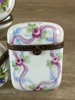 Ancienne porcelaine de Limoges 3 boîtes peintes - Miniature 3