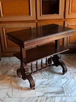 Table desserte à système double plateau escamotable renaissance hôtel château - Miniature 2