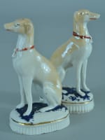 Ancienne paire de statuettes en porcelaine figurine chiens à l'arrêt Porzellan - Miniature 4