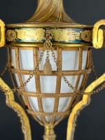 Ancienne grande lampe pétrole bronze Louis XVI béliers chaine parfum athénienne - Miniature 5