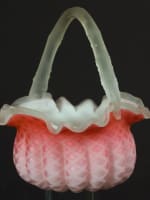 Ancien panier pâte de verre framboise art déco réticulé anse aumônière glass - Miniature 1