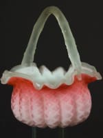 Ancien panier pâte de verre framboise art déco réticulé anse aumônière glass - Miniature 2