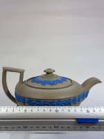 Ancienne rare théière Staffordshire faïence fine frise bleu signé Wedgwood - Miniature 9