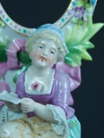 Ancienne figurine allemande style Meissen porte photo miroir menu Dresden XXe - Miniature 4