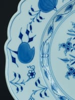 Ancienne assiette / plat Meissen porcelaine blanc bleu décor aux oignons - Miniature 5
