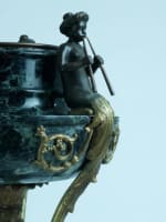 Philippe Thomire cassolettes vase antique bronze marbre femme aulos griffon - Miniature 9