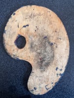 Ancienne palette de peintre peinte signé Albina rouge orange bleu expressionnist - Miniature 6