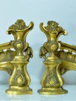 Ancien chenet feu Louis XV rocaille vase bronze doré antique fire dogs Germain - Miniature 2