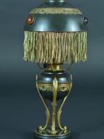 Ancienne charmante lampe à pétrole 1900 Hugo Schneider style Louis XVI - Miniature 9