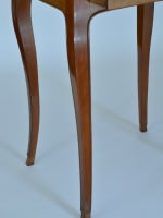 Ancienne table écritoire d'époque Louis XV bureau de dame cerisier mouluré XVIIIe - Miniature 11