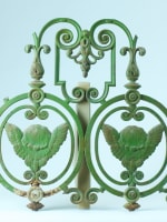 Ancien parement de chapelle anges aux ailes déployées doré XVIIIe patiné bronze - Miniature 9