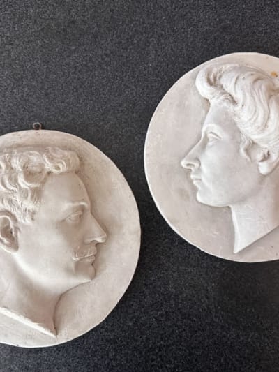 Ancienne sculpture jeune femme portrait profil couple homme France Art Nouveau