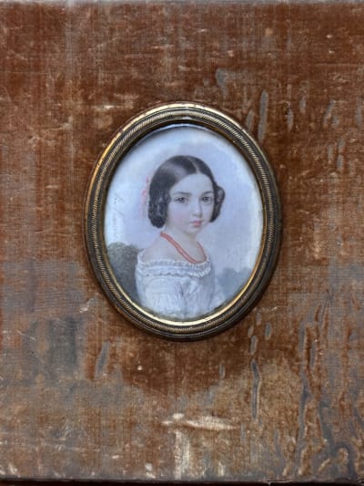 Ancienne miniature portrait petite fille comtesse de Chevilly Château J.J Nimmo