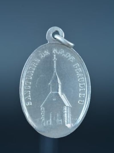 Cute French silver religious medal, pendant, Our Lady of good Help of Beaulieu