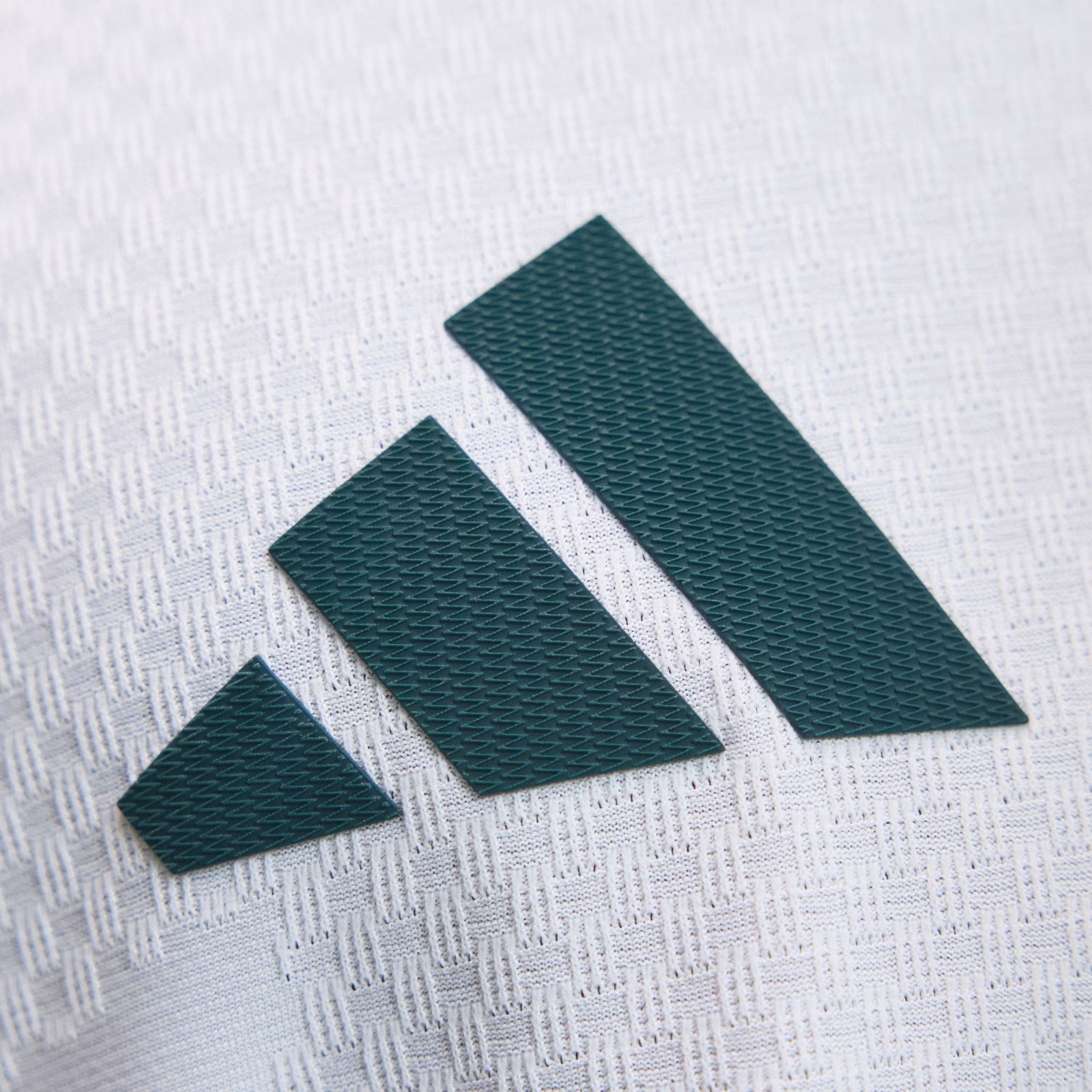 Real Madrid Home Player Edition 26-27 Details-03