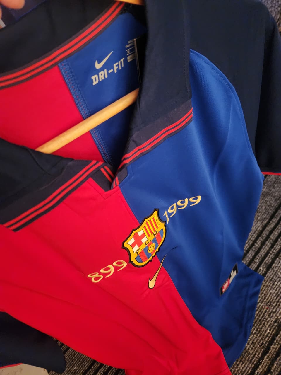 FC Barcelona Home Player Edition Retro 1999-2000