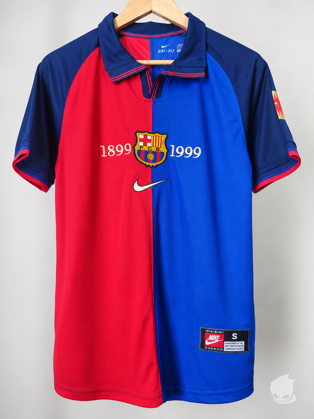FC Barcelona Home 1999-2000 Retro Kit