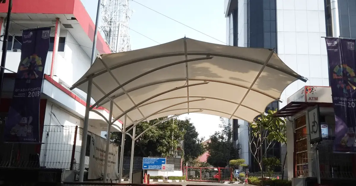 Detail Kerapian Sambungan Material Atap Membrane Tensile Premium Menggunakan Mesin High Frequency Welding