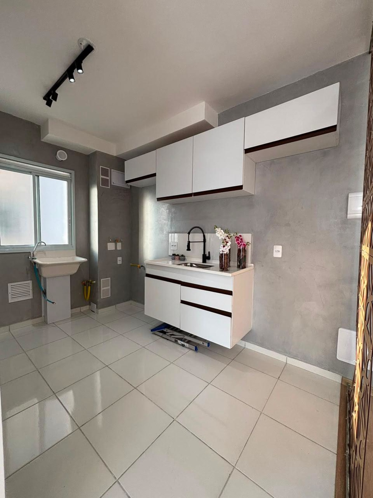 Apartamento a venda em Carapicuiba - Lumini - 44² - 2 Dorms - Vila Sul Americana — apartamento em Vila Sul Americana
