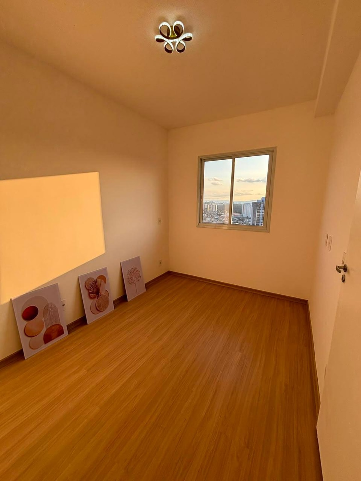 Apartamento a venda em Carapicuiba - Lumini - 44² - 2 Dorms - Vila Sul Americana — apartamento em Vila Sul Americana