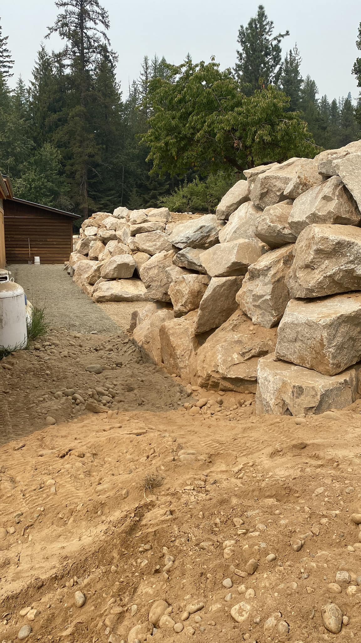 Boulder Retaining Walls — image 5