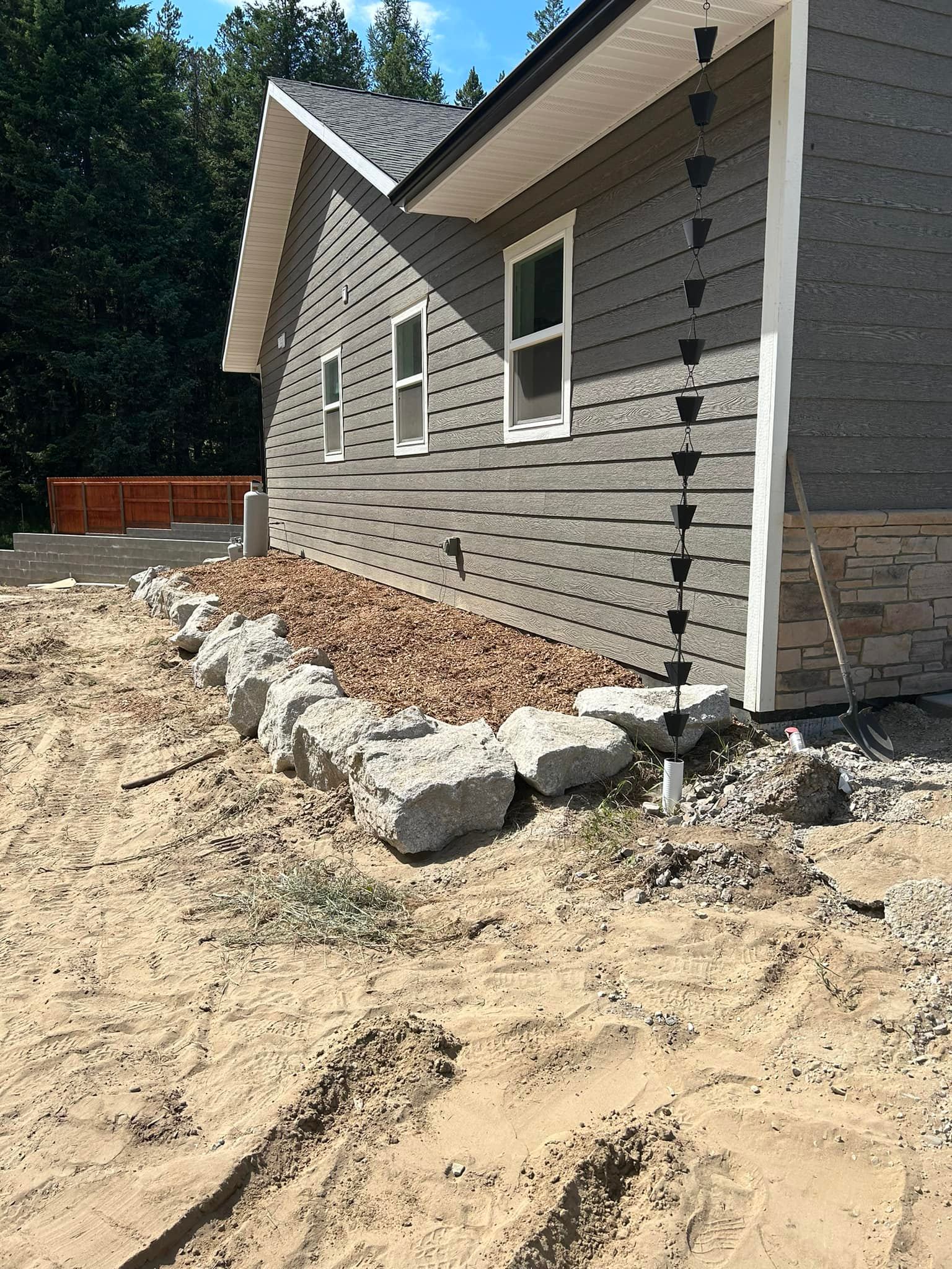 Boulder Retaining Walls — image 2