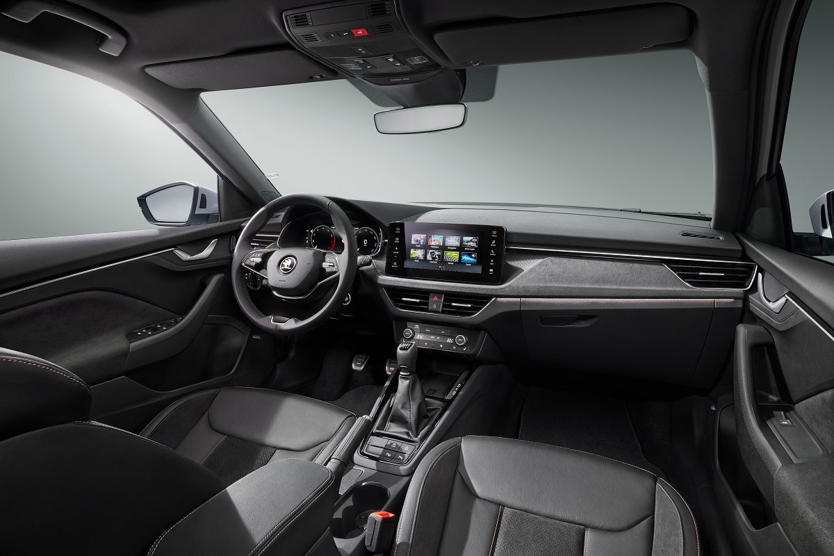 هونغتشي H9 interior