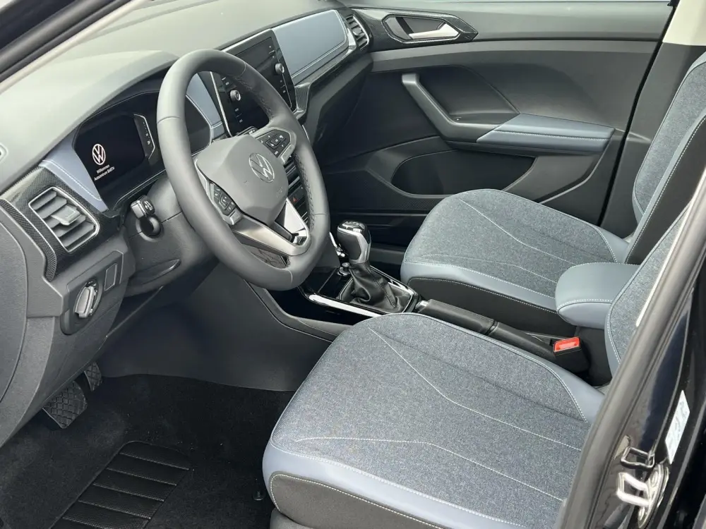 هونغتشي H9 interior