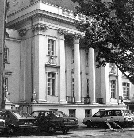 Heritage palace interior blending classic architecture with modern design