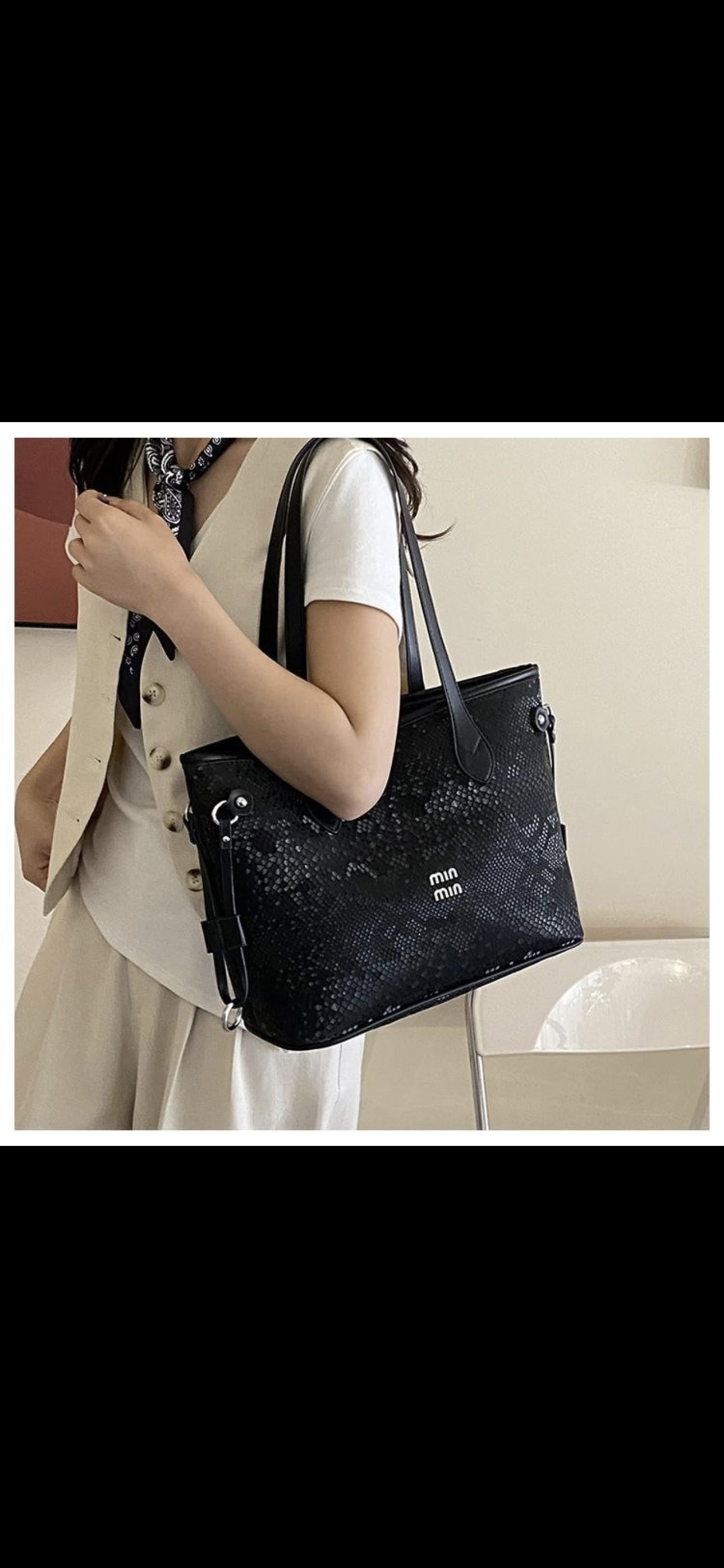 Tote bag